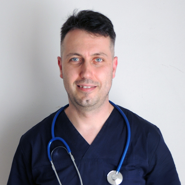 Dr. Adrian Husti